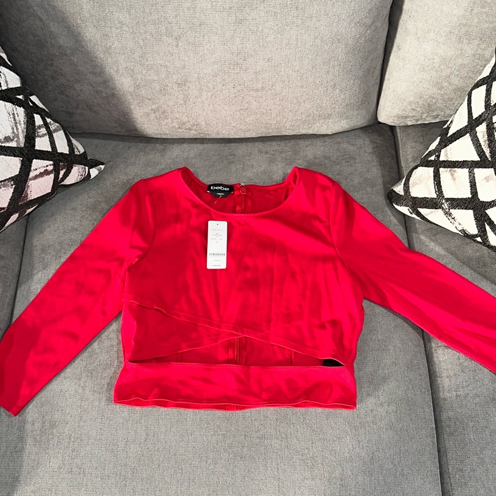 NWT BEBE RED CROP TOP SIZE L
